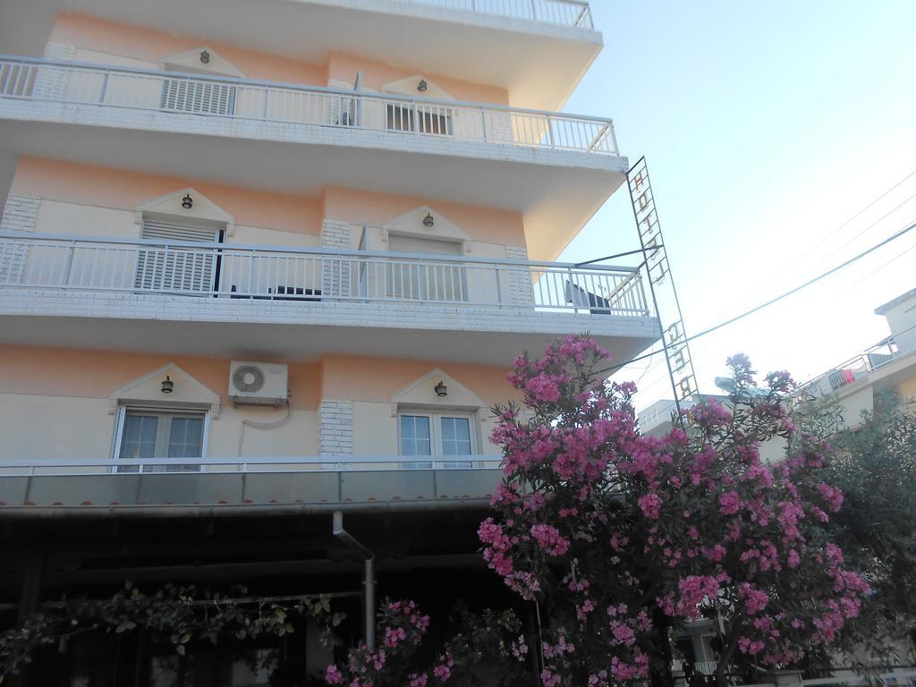 Paralía Hotel Germany מראה חיצוני תמונה