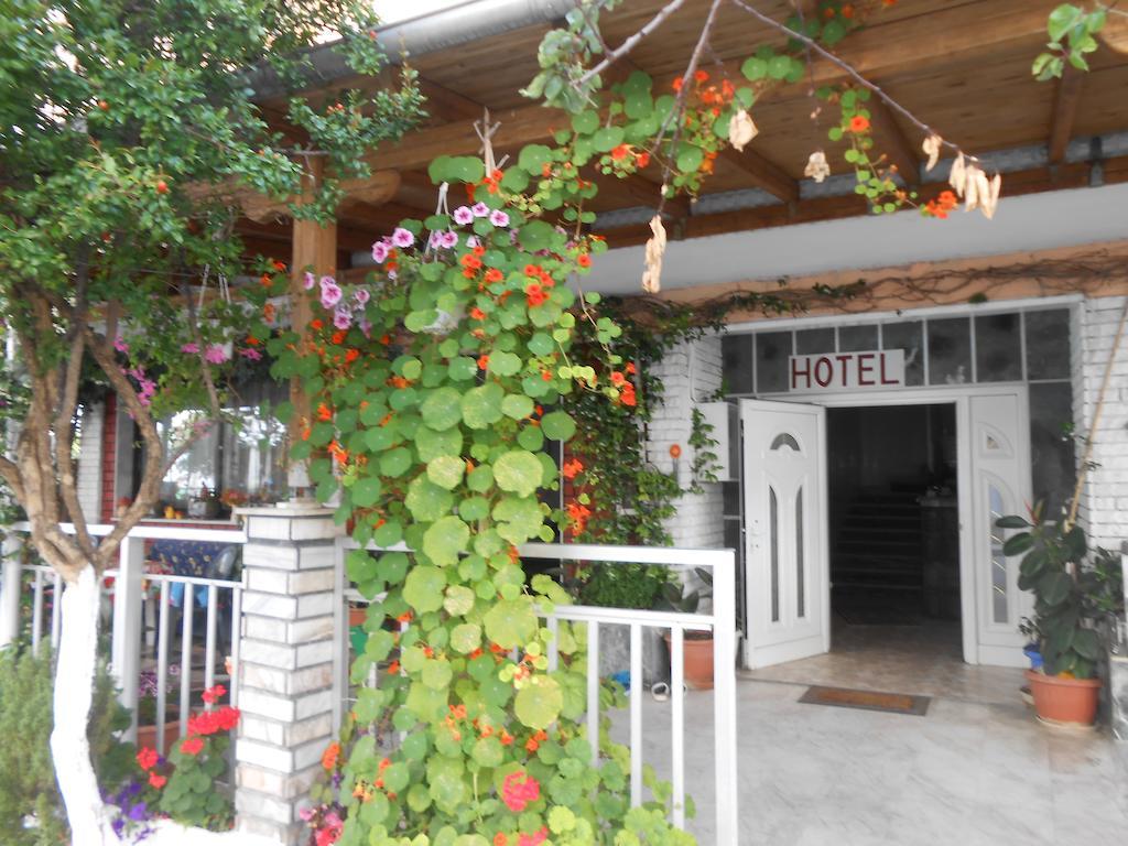Paralía Hotel Germany מראה חיצוני תמונה